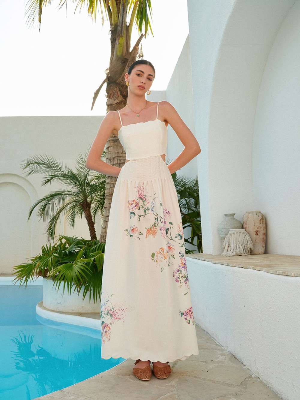 Commense Floral Print Lace-Up Back Sleeveless Dress - Picture 3 of 15